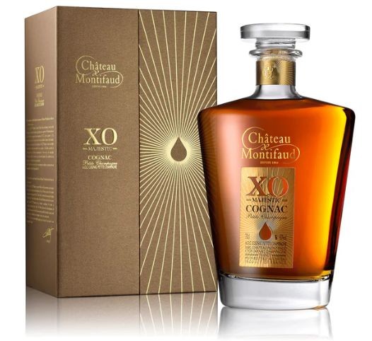Cognac XO Karaffe Majestic Chateau Montifaud in dekorativer Verpackung